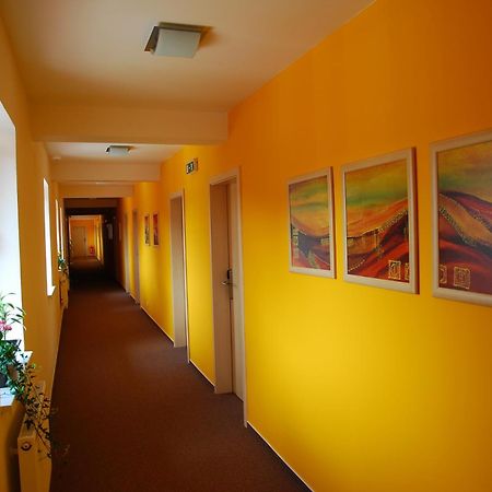 Hotel Senimo أولوموك المظهر الخارجي الصورة