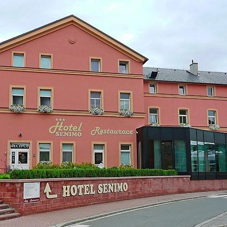 Hotel Senimo أولوموك المظهر الخارجي الصورة