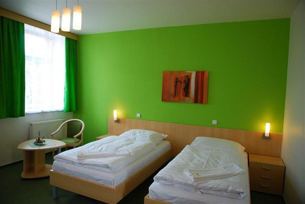 Hotel Senimo أولوموك المظهر الخارجي الصورة