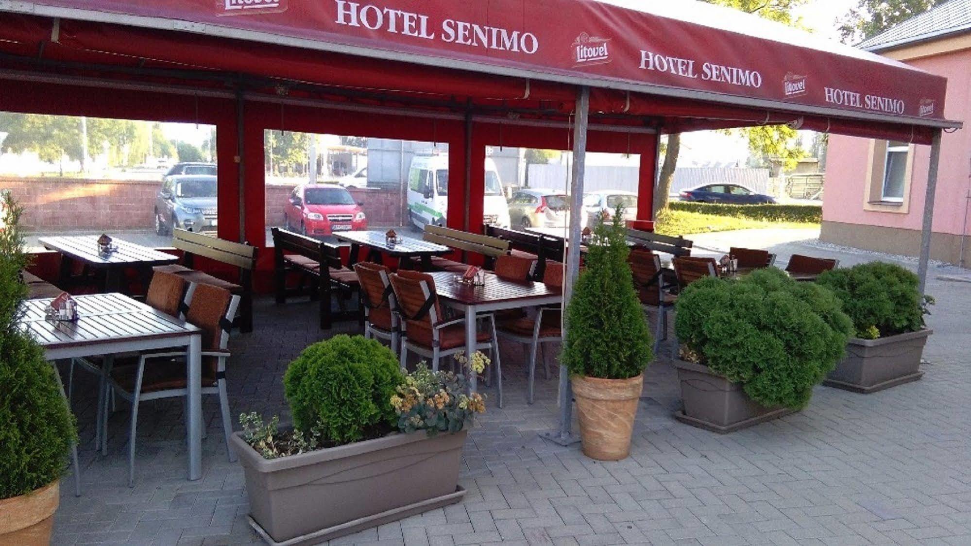 Hotel Senimo أولوموك المظهر الخارجي الصورة